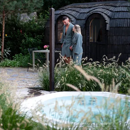 Bed and breakfast B'guest Sleep & Retreat 4*