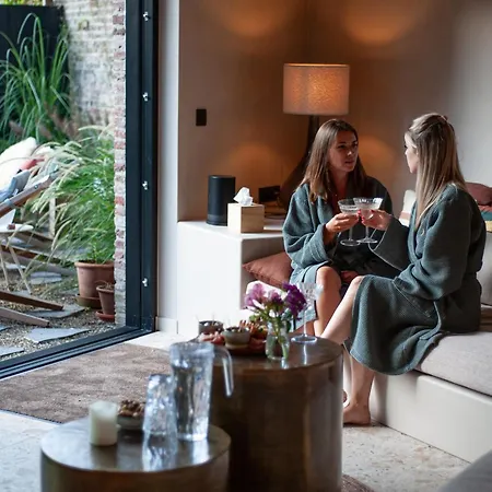 Bed and breakfast B'guest Sleep & Retreat